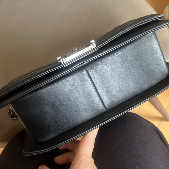 Leather Boyfriend quilted shoulder bag - Picture 4 of 4